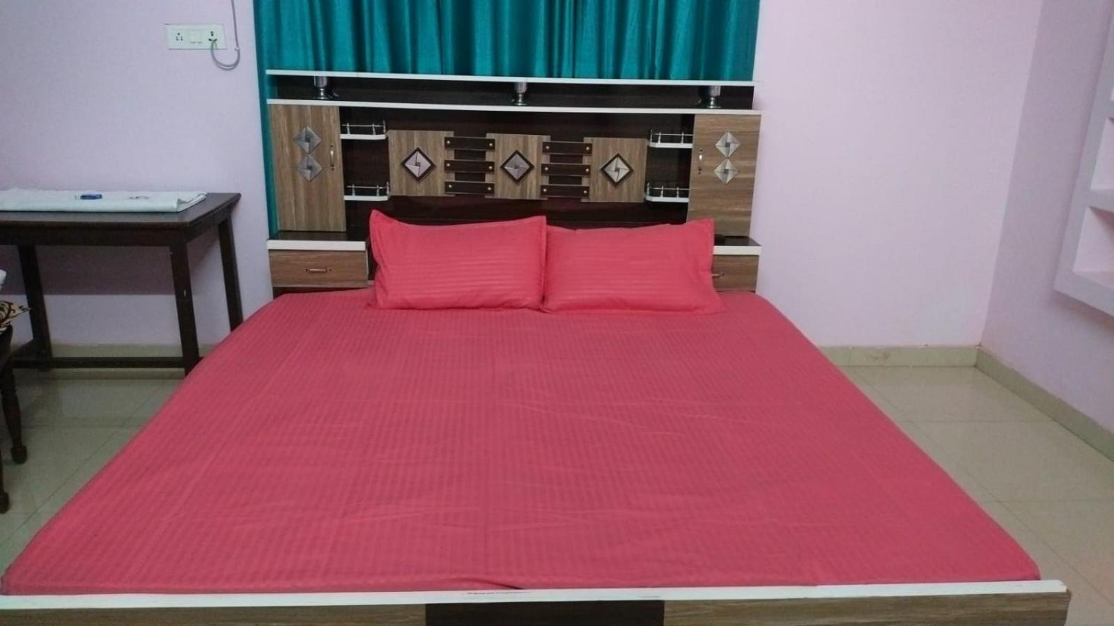 Lavish Living Villa Varanasi Eksteriør billede