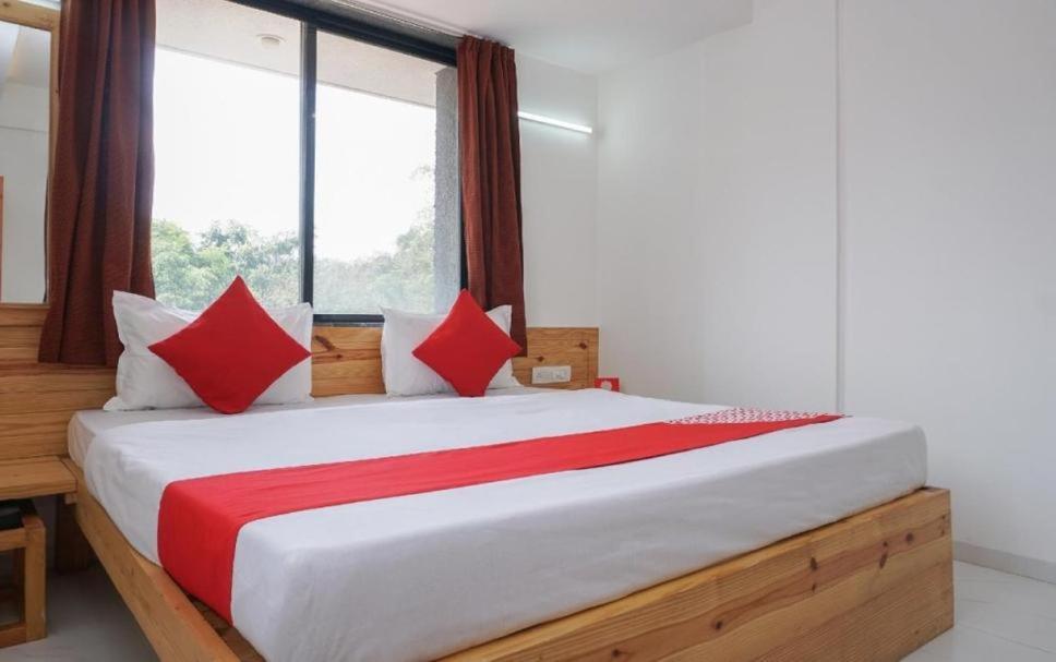Lavish Living Villa Varanasi Eksteriør billede
